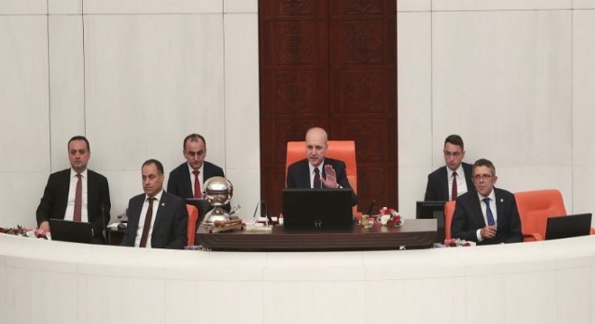 'Bizim gibi büyük milletlerin mefkureleri olur'