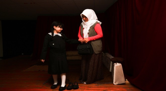 'Siyah Önlük Beyaz Yaka' belgeselleşti