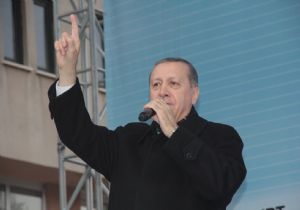 ‘Dimdik ayaktayız'