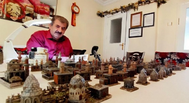 1800'ün Erzurum'unu maketlerle anlattı