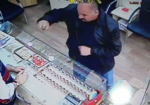 Erzurum'da biber gazlı kuyumcu soygunu
