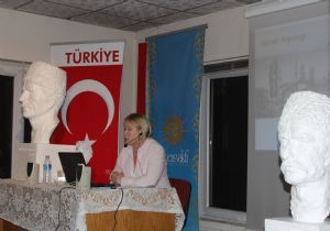 Gaffarova, Kırım Türkleri'ni anlattı