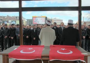Şehid Kiraz için gıyabi cenaze namazı kılındı