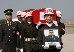Şehit Oruç Erzurum'dan dualarla uğurlandı