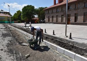 Erzurum 2'inci Kent Meydanına kavuşuyor