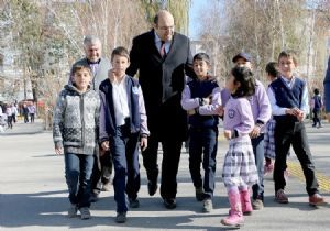 Orhan'dan örnek eğitim projesi