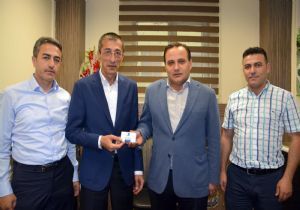 Siyasetçilerden Erzurumspor'a destek