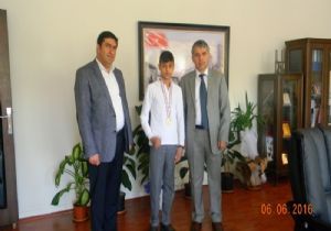 İçyar boksta Palandöken'in gururu oldu