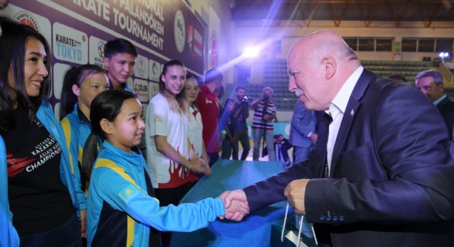 5 kıtadan 2 bin sporcu Erzurum'da