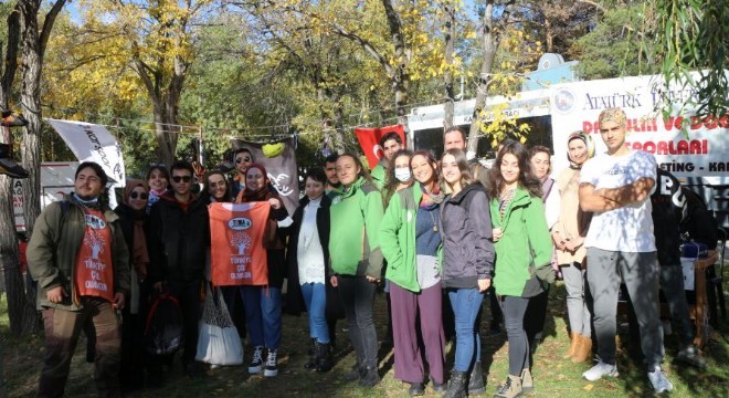 ATAUNİ'de Öğrenci Kulüplerinden tanıtım etkinliği