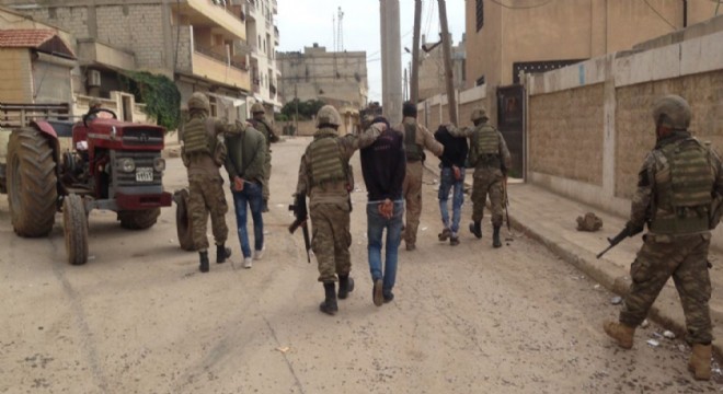 Afrin halkı teröristleri TSK'ya teslim etti
