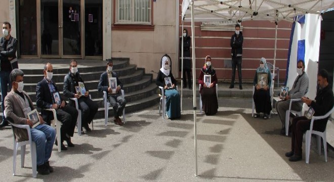 Ailelerin evlat nöbeti 217'nci gününde