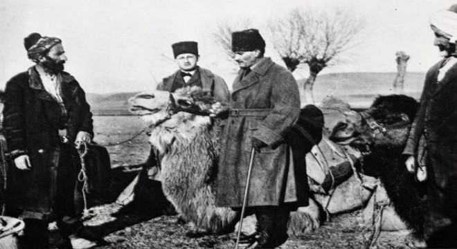 Atatürk Evi'nde tarihi sergi