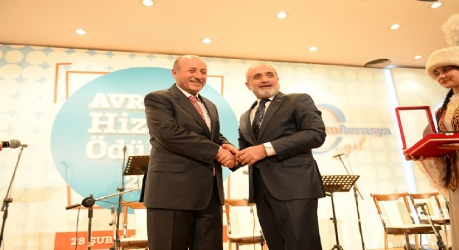 Azizoğlu'ndan dadaşlara övgü