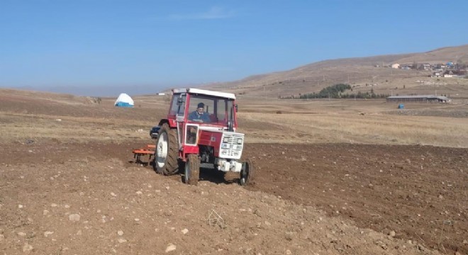Aşkale'de tohum toprak buluşması