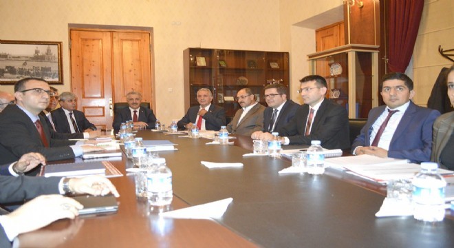 Bakan Arslan'a DAP idaresi sunumu yapıldı