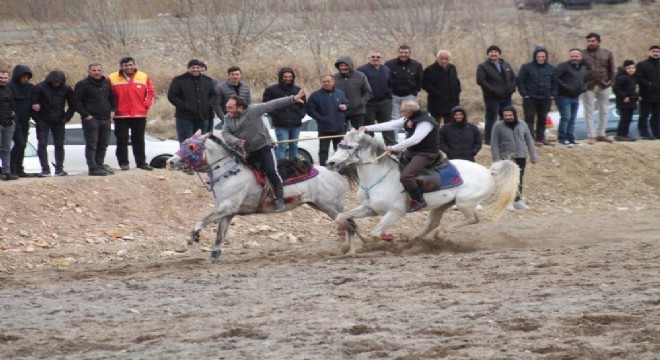 Bayburt'tan Erzurum'a Ata sporu cirit köprüsü