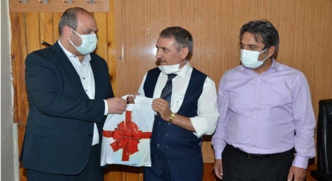 ETSO'dan öğrencilere kırtasiye yardımı