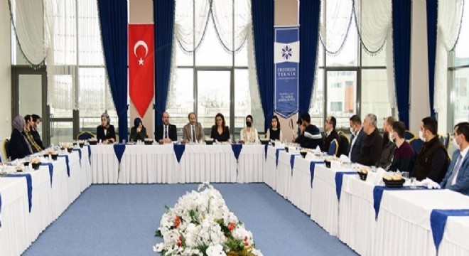 ETÜ yönetimi, ‘özel' mensuplarıyla bir araya geldi