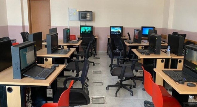 ETÜ'den liselere bilişim altyapısı desteği
