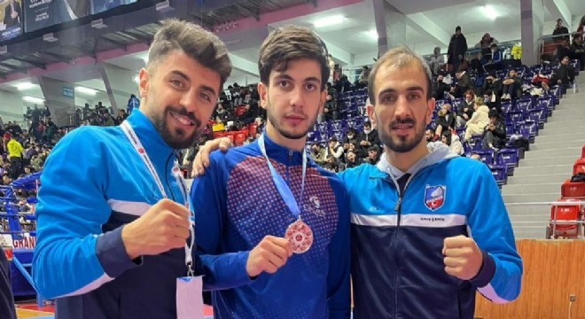 ETÜ'lü sporcular 2 altın, 1 gümüş madalya kazandı