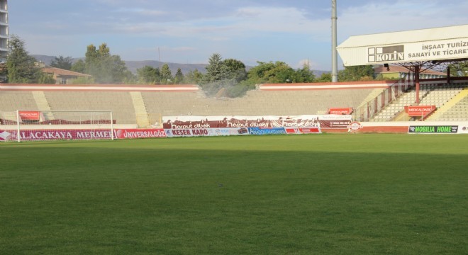 Elazığ Atatürk Stadyumu'nda yıkım başladı
