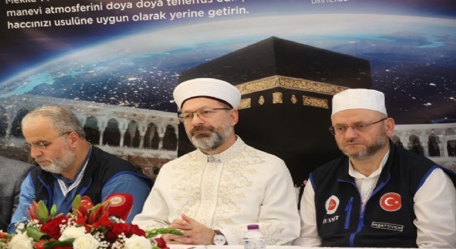 Erbaş: 'Kur'an'a sarılmamız lazım'