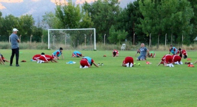 Erzincanspor 2. etap kampına Erzurum'da başladı