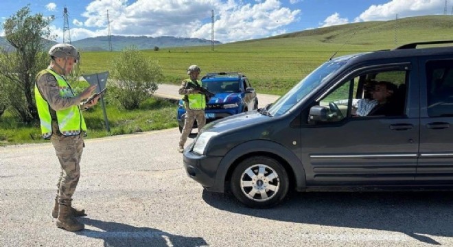 Erzurum'da 26 kaçak göçmen yakalandı