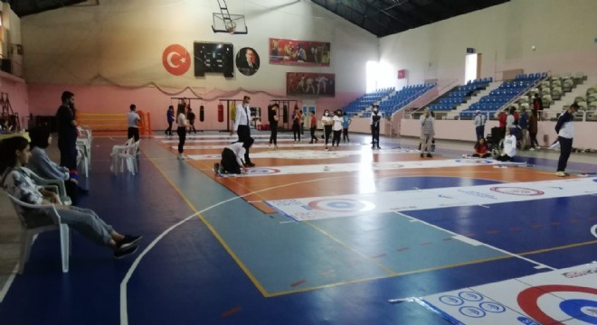 Erzurum'da Curling müsabakaları başladı