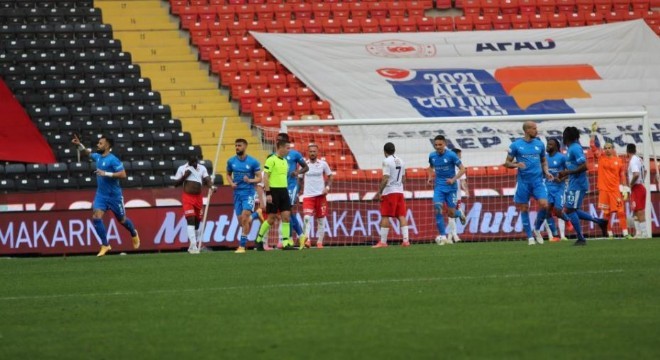 Erzurumspor'a 91 sarı, 8 kırmızı kart çıktı