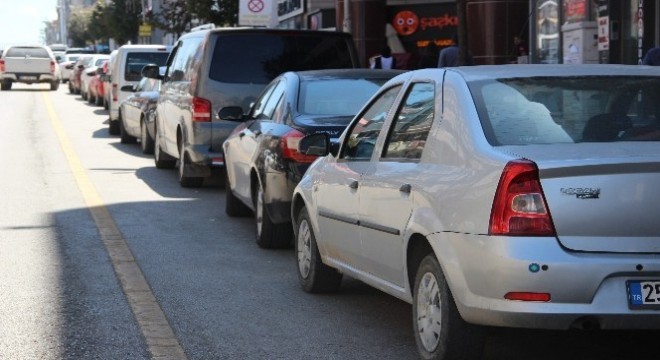 Erzurum'da 4 bin 702 araç devredildi