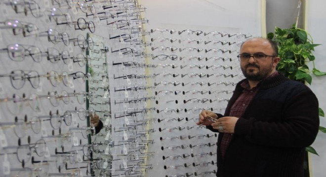 Erzurum'da örnek paylaşım: ‘Askıda gözlük'