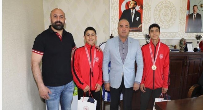 Erzurum'dan 2 madalyayla döndüler