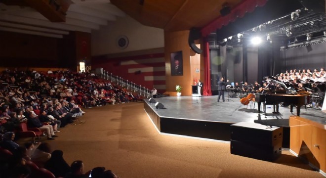 Fen Lisesi'nden türkü ve enstrüman dinletisi