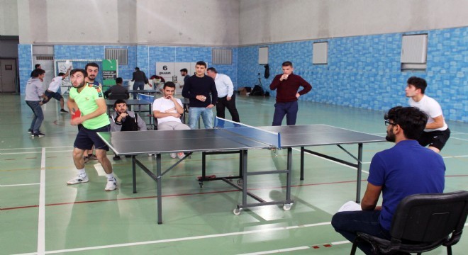 Genç Hareket'ten Masa Tenisi turnuvası