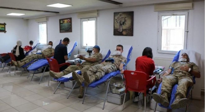 Jandarma'dan kan bağışı