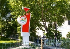 Tokur'dan küpe uyarısı..!