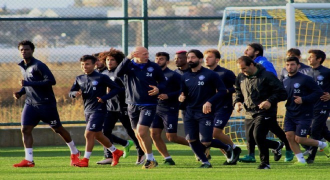 Kubilay Sönmez Adana Demirspor'la anlaştı