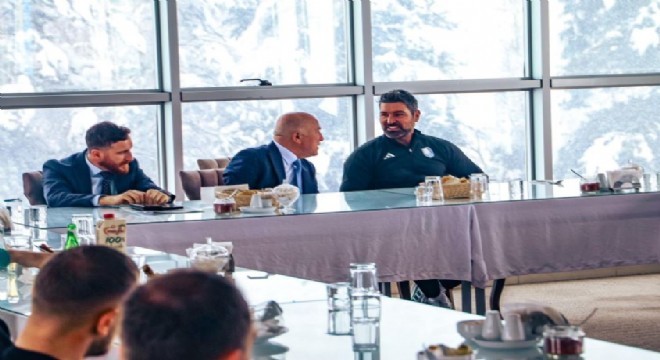 Kutlu'dan Mavi Beyazlı ekibe övgü