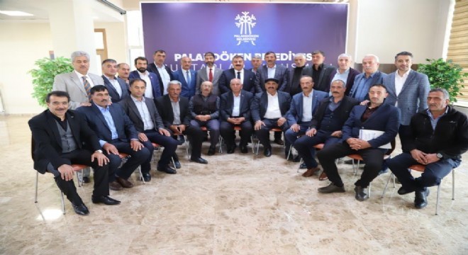 Muhtarlardan Sunar'a hizmet teşekkürü