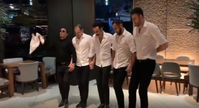 Nusret New York'ta Halay Başı Oldu