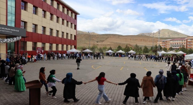 Oltu'da Üniversiteliler Gençlik Festivalinde buluştu