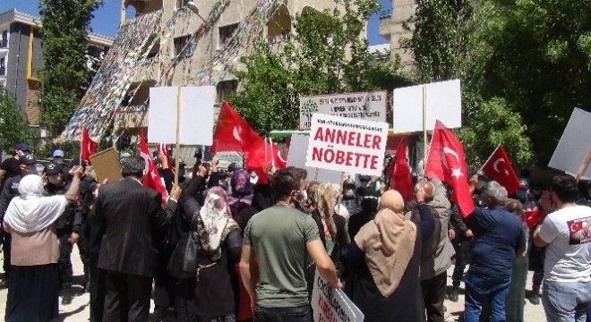 PKK kaçırdığı çocukları Kandil ve Sincar'a gönderiyor
