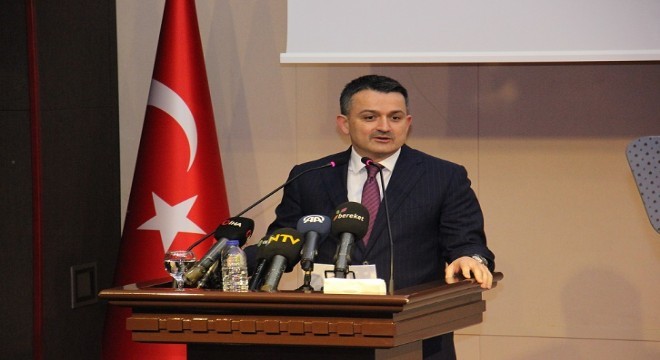 Pakdemirli: “Akif hem alim, hem ariftir