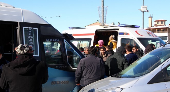 Palandöken kavşağında kaza: 4 yaralı