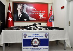 Emniyet'ten silah operasyonu