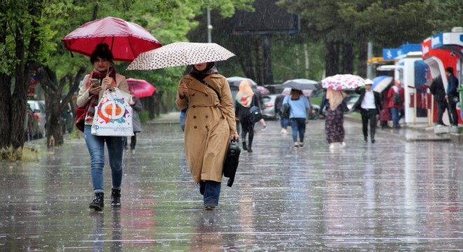 Doğu'da aralıklı sağanak yağış bekleniliyor 