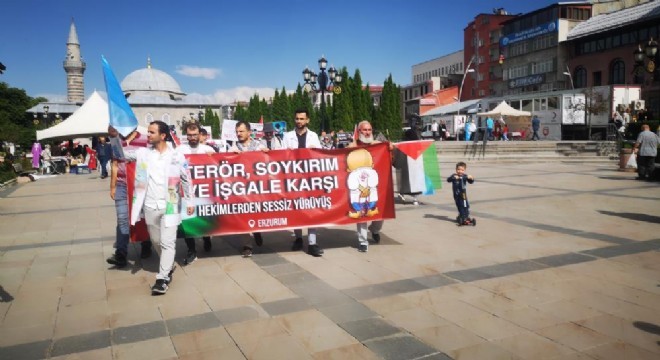 Sağlıkçıların Gazze yürüyüşleri 33'üncü haftasında