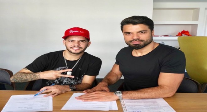 Silva imzayı Erzurum'da attı